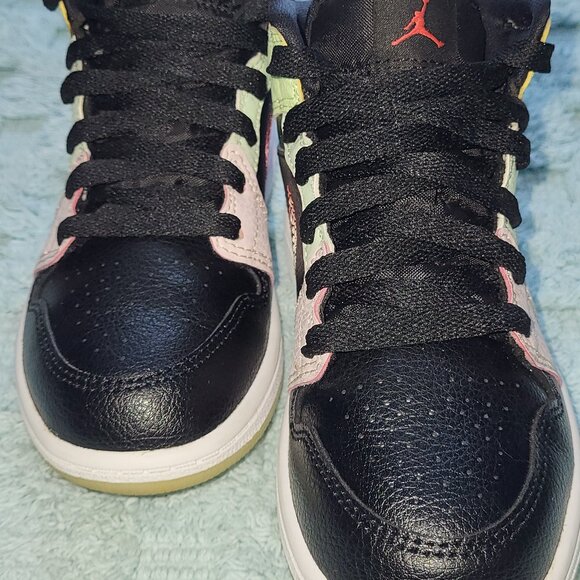 Nike Boys Air Jordan 1 Mid AV5173-076 Multicolor Basketball Sneaker - 13C - Picture 5 of 7